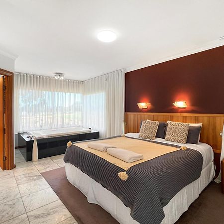 Aurora Cottages Bush Retreat Pomonal Bagian luar foto