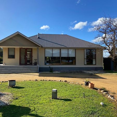 Aurora Cottages Bush Retreat Pomonal Bagian luar foto