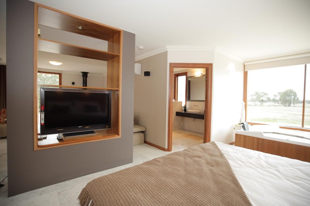 Aurora Cottages Bush Retreat Pomonal Bagian luar foto