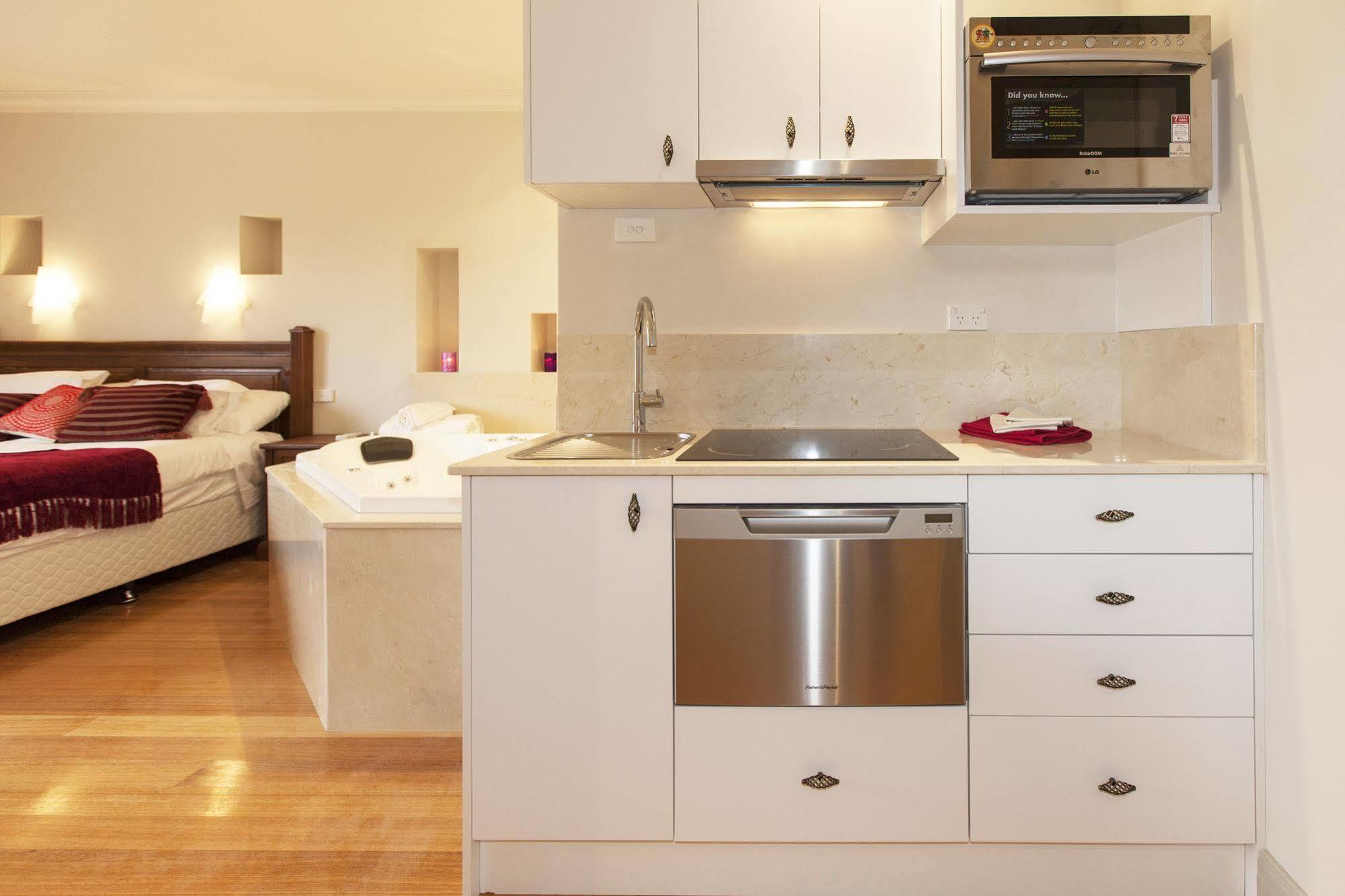 Aurora Cottages Bush Retreat Pomonal Bagian luar foto